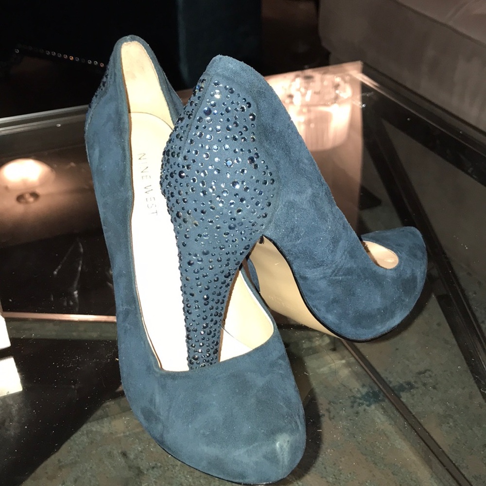 Nine West Sz 8 Suede Teal Jeweled Heels